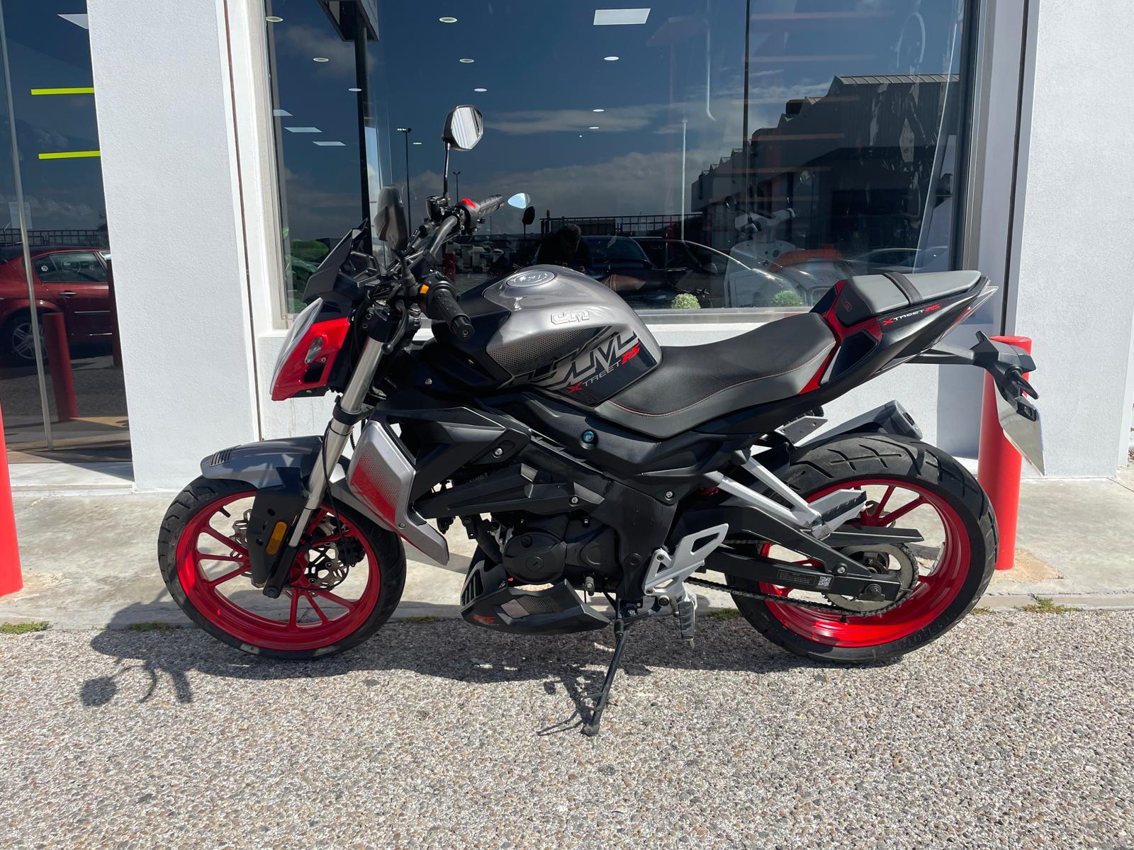 UM XTREET RS 125
