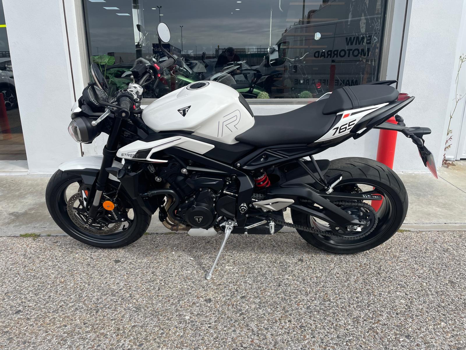 TRIUMPH STREET TRIPLE R